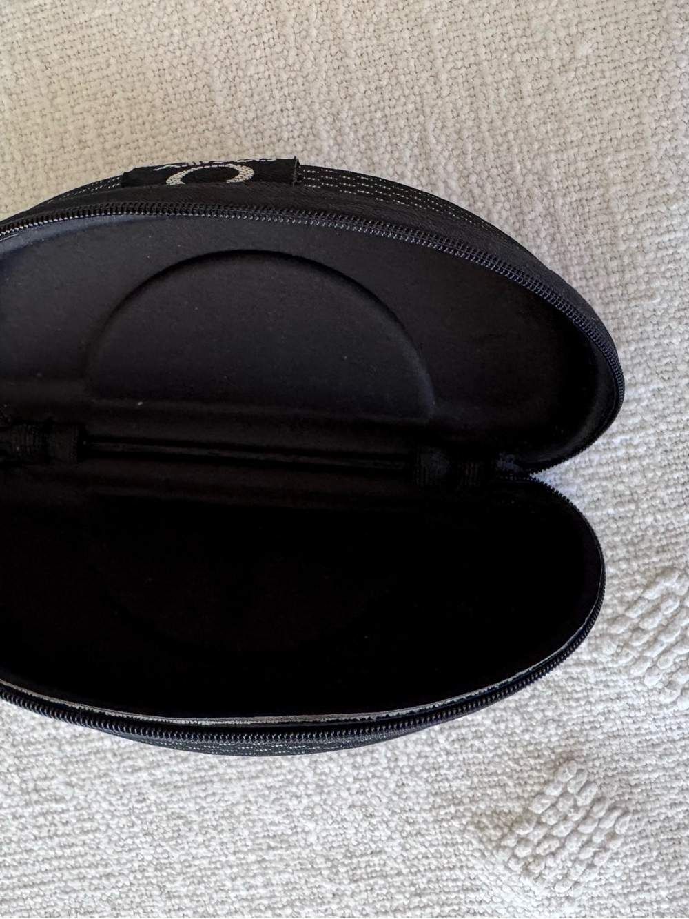 Oakley Brand Sunglass Case Eyeglasses Clamshell Zip Gray/Black Sunglasses O’Key - Picture 3 of 3